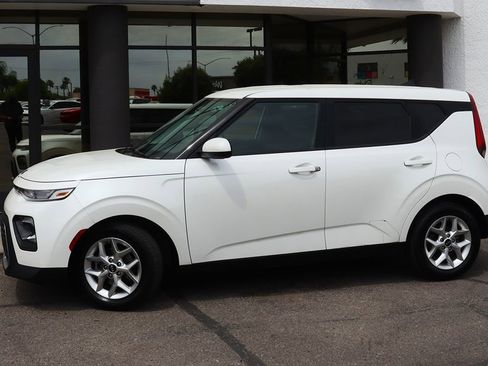 Used 2021 Kia Soul S image 4