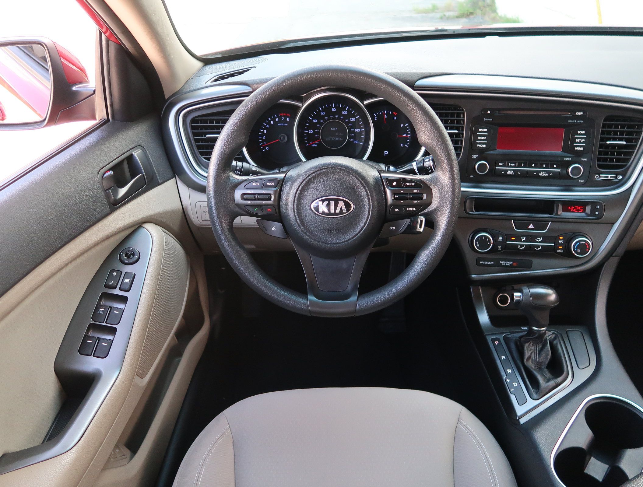 Used 2015 Kia Optima LX FWD image 13