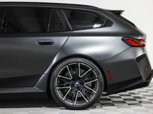 Used 2026 BMW M5 Touring AWD/4WD image 14