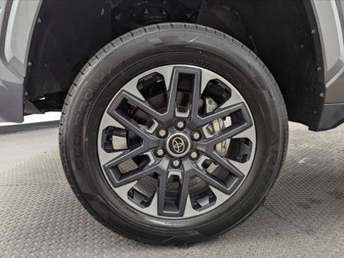 Used 2023 Toyota Tundra Limited AWD/4WD image 29