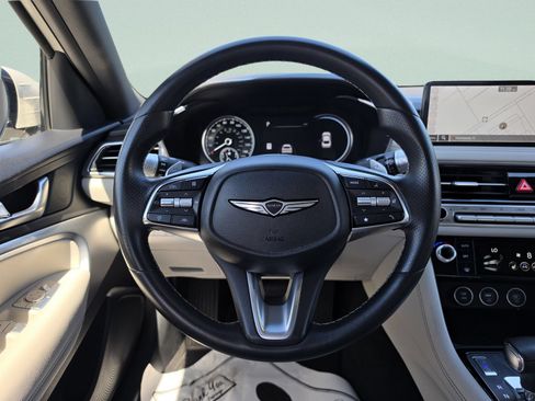 Used 2025 Genesis G70 2.5T RWD image 16