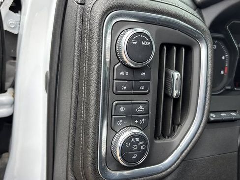 Used 2022 GMC Sierra 2500 Denali w/ Denali Ultimate Package AWD/4WD image 29