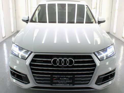 Used 2019 Audi Q7 3.0T Prestige w/ Prestige Package image 3