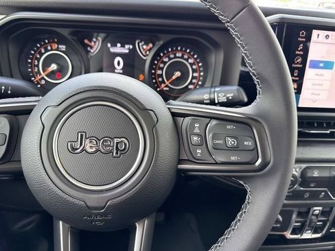New 2026 Jeep Gladiator Sport AWD/4WD image 16