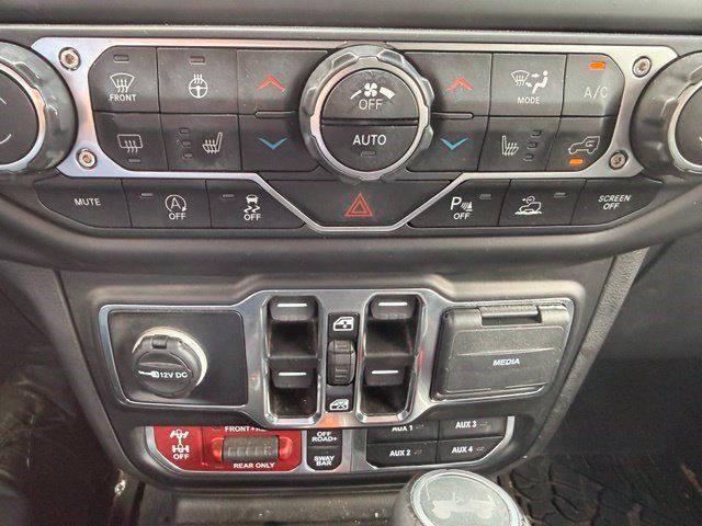 Used 2022 Jeep Wrangler Unlimited Rubicon w/ LED Lighting Group AWD/4WD image 13