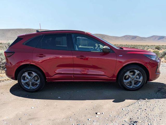 Certified 2023 Ford Escape ST-Line AWD/4WD image 7