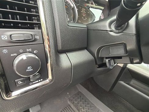 Used 2018 RAM 1500 Sport image 25