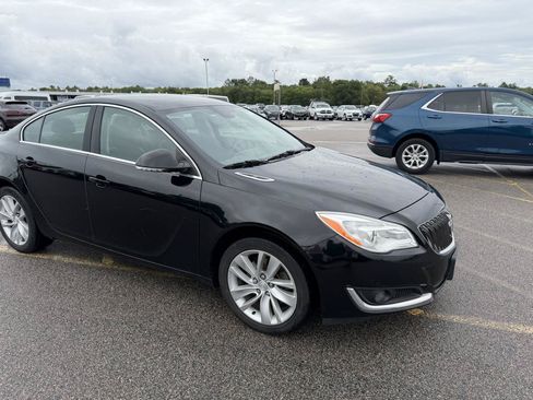 Used 2016 Buick Regal AWD image 2