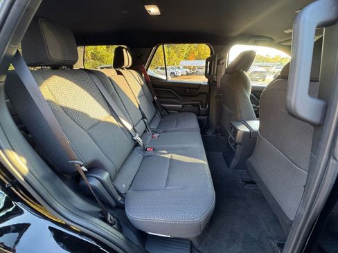 Used 2025 Toyota 4Runner SR5 image 34