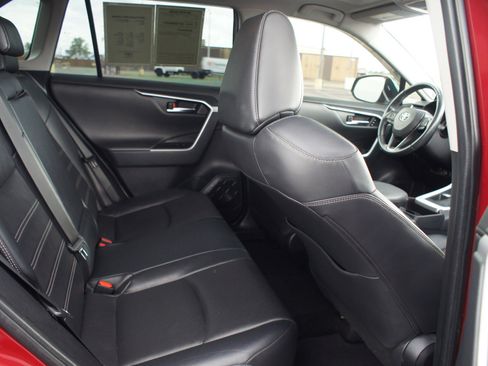 Used 2019 Toyota RAV4 Limited w/ Cold Weather Package image 20