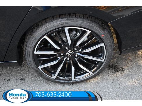 New 2025 Honda Accord Hybrid Touring image 37