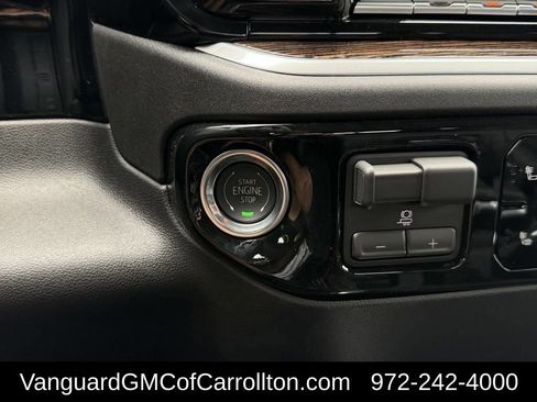 New 2026 GMC Sierra 1500 Elevation w/ Elevation Premium Package AWD/4WD image 17