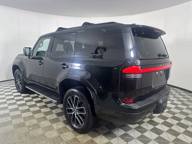 Used 2024 Lexus GX 550 w/ Accessory Package (2T) AWD/4WD image 7