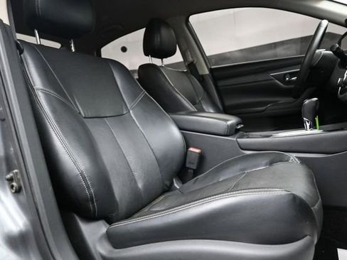 Used 2017 Nissan Altima 2.5 SL FWD image 24