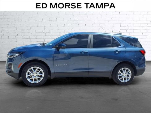 Used 2024 Chevrolet Equinox LT FWD image 2