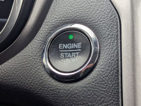 Used 2020 Ford Fusion SE image 20