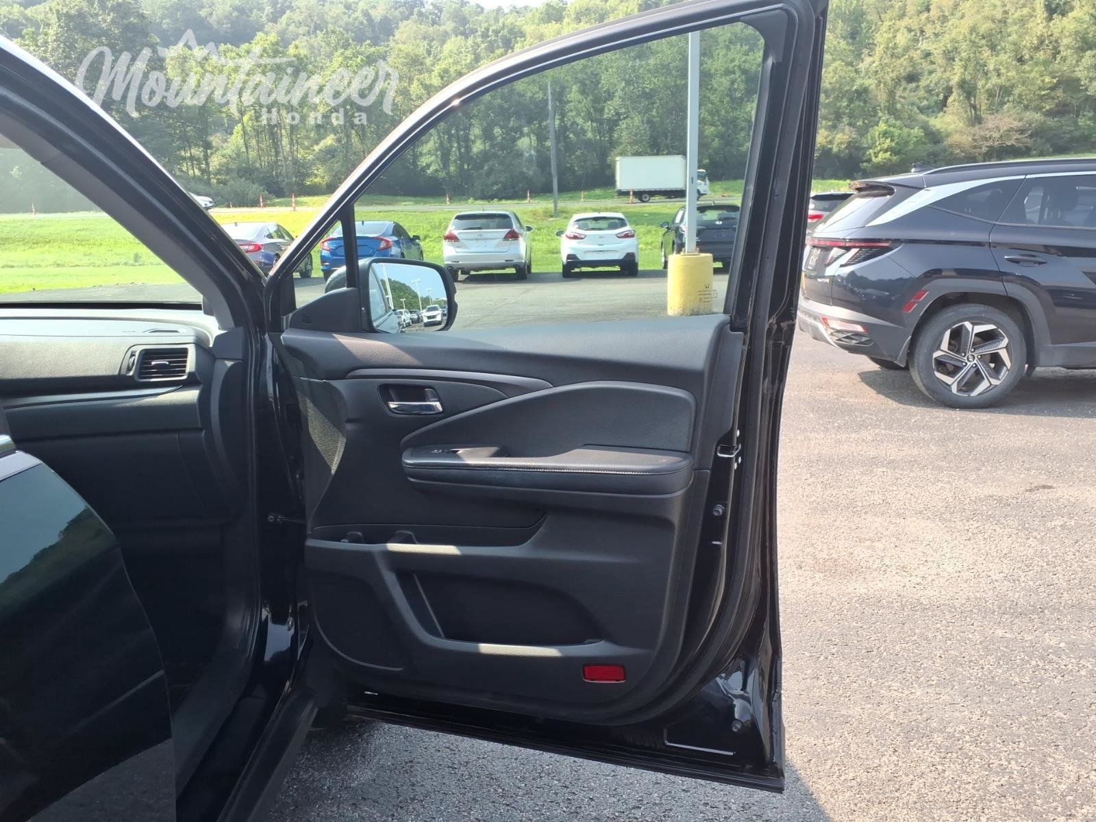 Used 2021 Honda Pilot Special Edition image 19