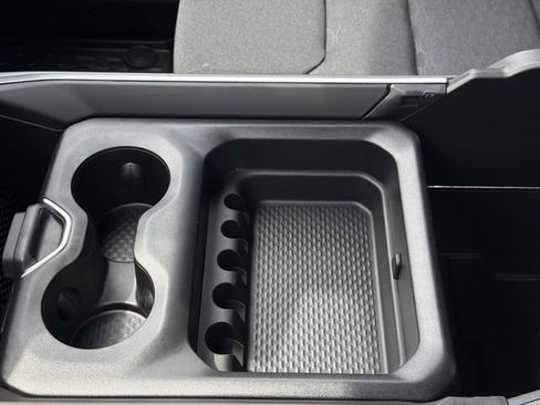 New 2026 RAM 1500 4x4 Crew Cab image 26