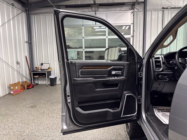 Used 2022 RAM 2500 Laramie AWD/4WD image 7