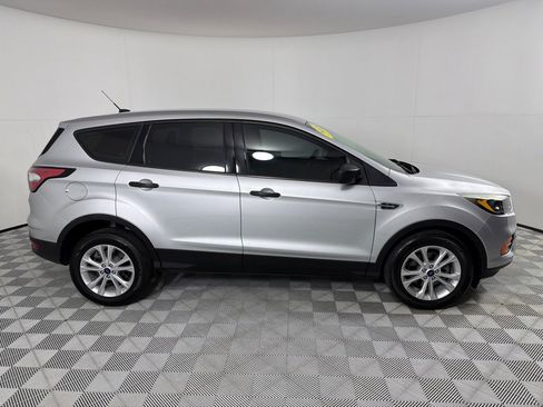 Used 2018 Ford Escape S image 4