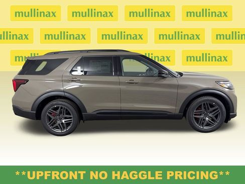 New 2026 Ford Explorer ST AWD/4WD image 2