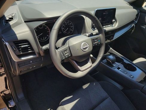 New 2026 Nissan Rogue SV FWD image 17