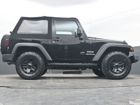 Used 2014 Jeep Wrangler Sport image 25