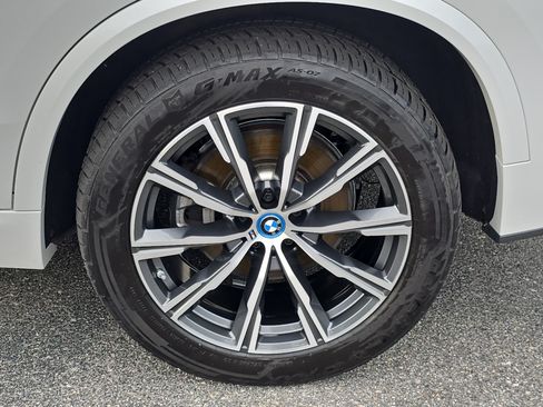 Used 2023 BMW X5 xDrive45e w/ M Sport Package AWD/4WD image 37
