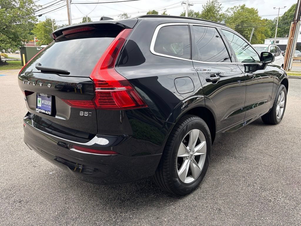 Used 2022 Volvo XC60 B5 Momentum AWD/4WD image 7