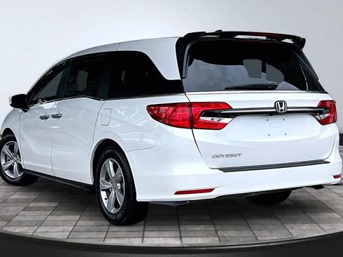Used 2024 Honda Odyssey EX image 4