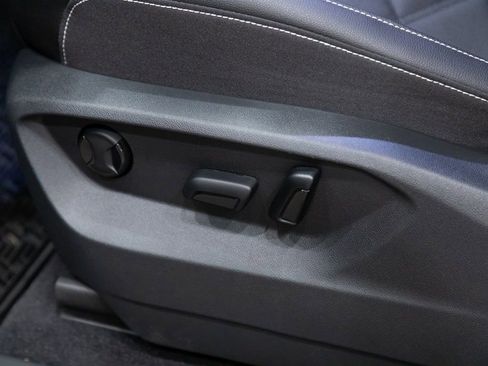 New 2026 Volkswagen Atlas SE image 9