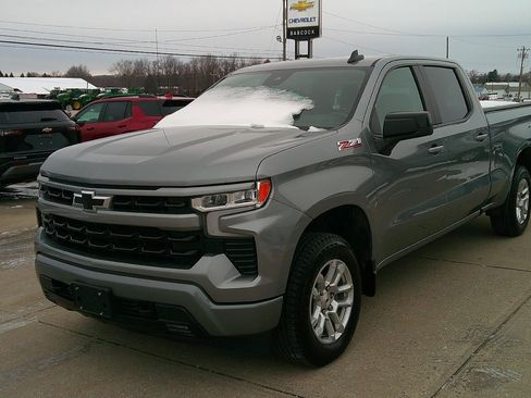 Used 2024 Chevrolet Silverado 1500 RST AWD/4WD image 3