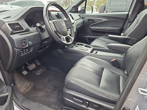 Used 2022 Honda Passport TrailSport image 17