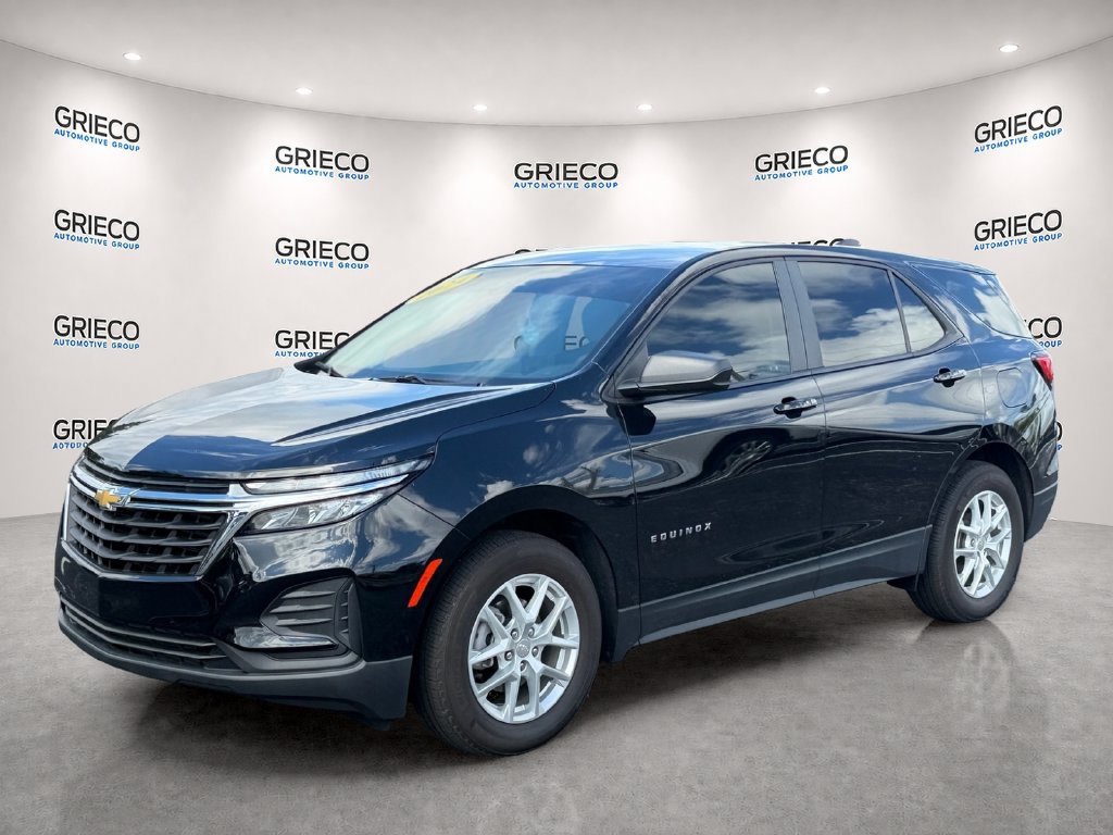 Used 2024 Chevrolet Equinox LS w/ LS Convenience Package FWD image 3