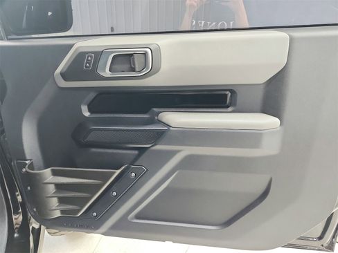 Used 2023 Ford Bronco 2-Door image 35
