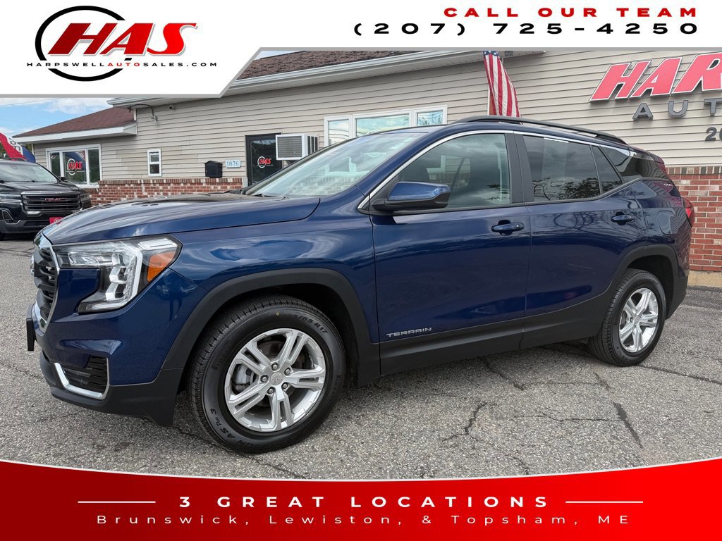 Used 2022 GMC Terrain SLE w/ Driver Convenience Package AWD/4WD image 2