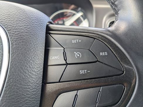 Used 2023 Dodge Charger SXT image 23