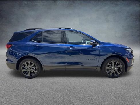 Used 2023 Chevrolet Equinox RS w/ RS Leather Package AWD/4WD image 10