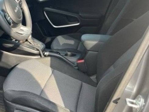 Used 2023 Kia Soul LX FWD image 8