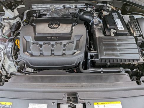 Used 2022 Volkswagen Tiguan SE R-Line FWD image 33