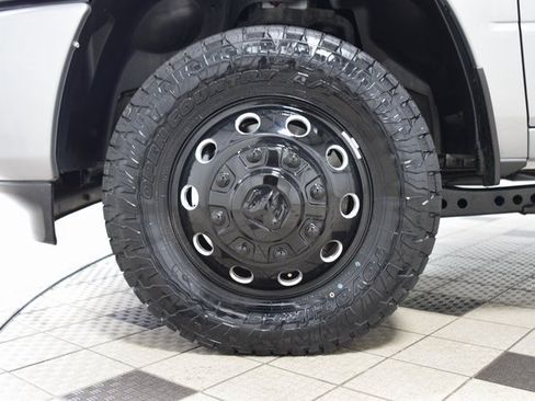 Used 2024 RAM 3500 Laramie w/ Night Edition image 23