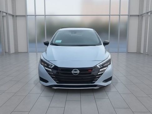 New 2025 Nissan Versa SR w/ Trunk Package image 3