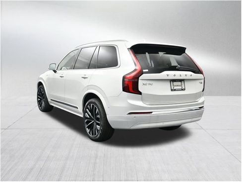 New 2026 Volvo XC90 T8 Ultra w/ Protection Package Premier AWD/4WD image 3