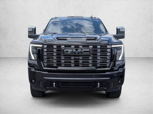 Used 2025 GMC Sierra 2500 Denali Ultimate w/ Max Trailering Package AWD/4WD image 2