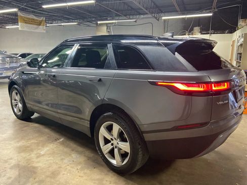 Used 2018 Land Rover Range Rover Velar S image 7