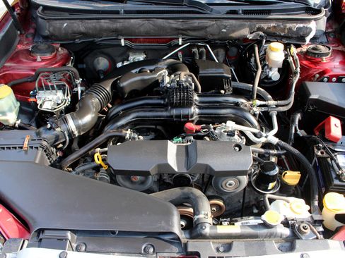 Used 2014 Subaru Outback 2.5i w/ Alloy Wheel Package image 42