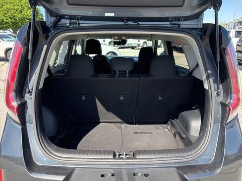 Used 2023 Kia Soul LX w/ Option Group 015 FWD image 15
