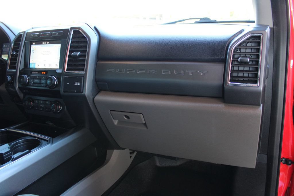 Used 2017 Ford F350 XLT w/ XLT Premium Package AWD/4WD image 16