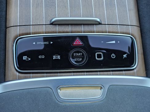 Certified 2023 Mercedes-Benz EQS 580 4MATIC Sedan image 21