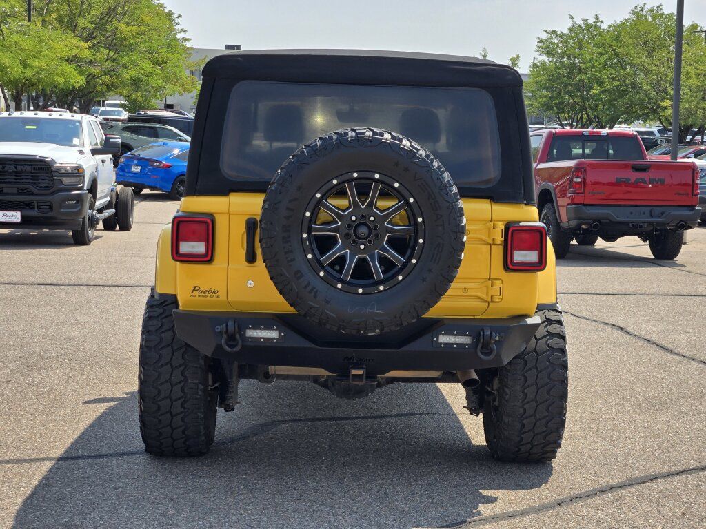 Used 2020 Jeep Wrangler Unlimited Sahara AWD/4WD image 4